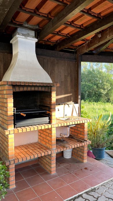 Espaço para festas/eventos com piscina + espaço interior