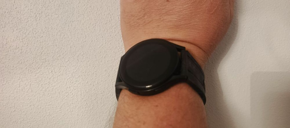 Smartwatch nowy.