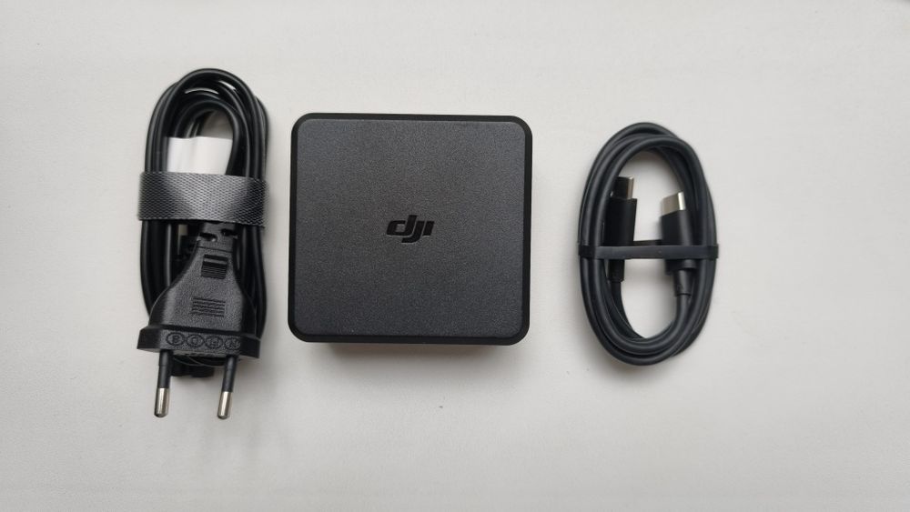 Продам новий зарядний пристрій DJI Mavic 100w