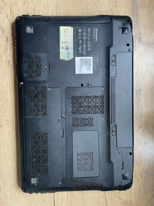 Lenovo y 560 uszkodzony