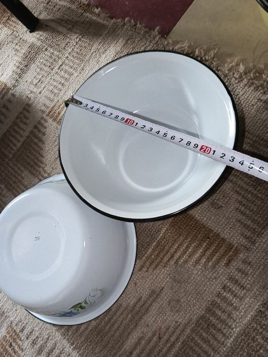 Новые эмалированные миски