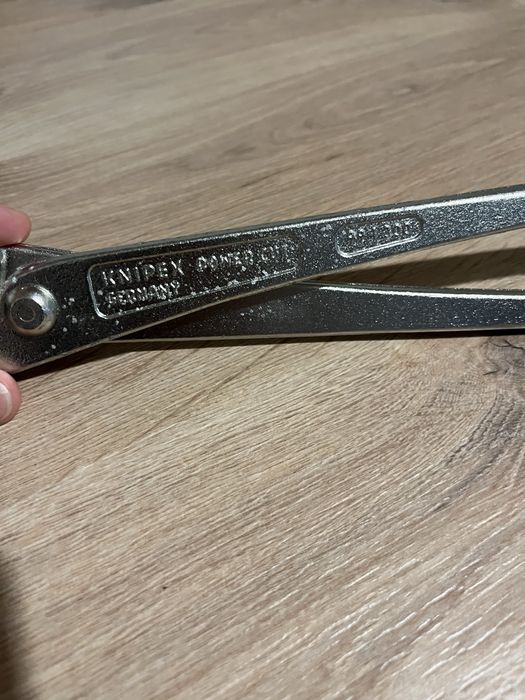 Cęgi zbrojarskie knipex