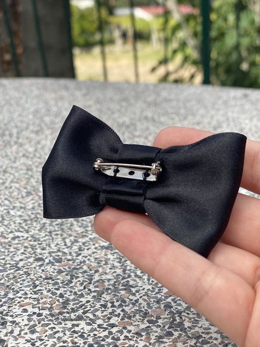 Alfinete/Broche laço preto