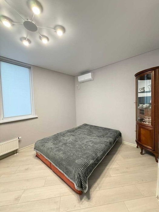 Оренда 2 кімн. квартири вул. Воскресенська, 2-В, ЖК «Паркові Озера -2»