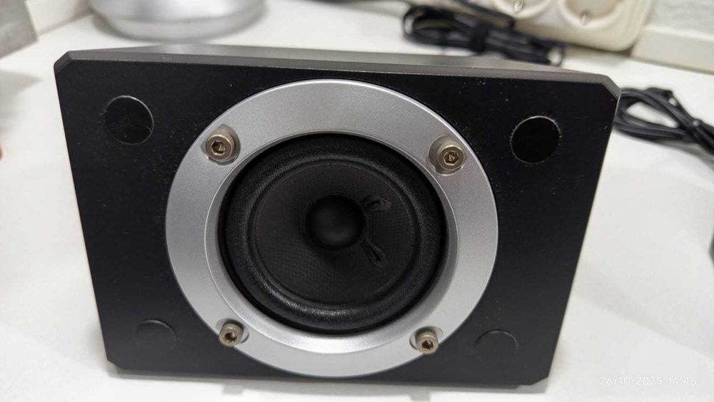 Colunas de PC marca creative