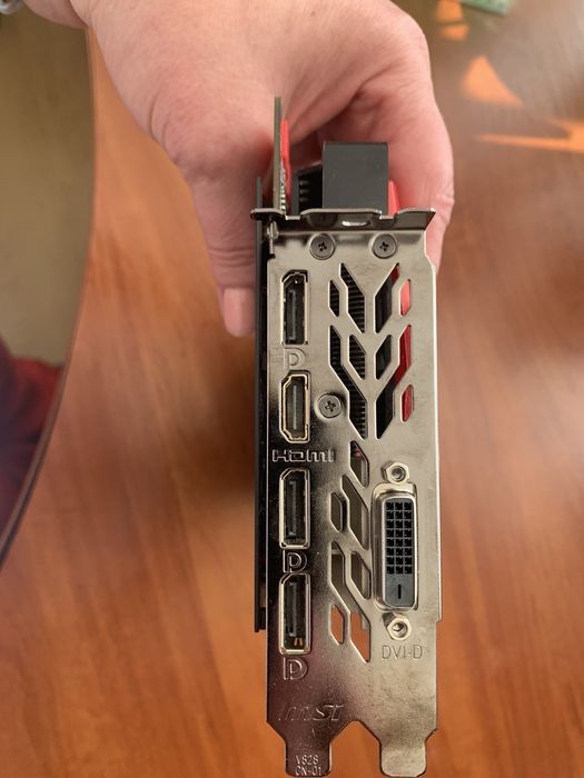 Продам відеокарту Geforce gtx 1080 в дуже гарному стані робочу