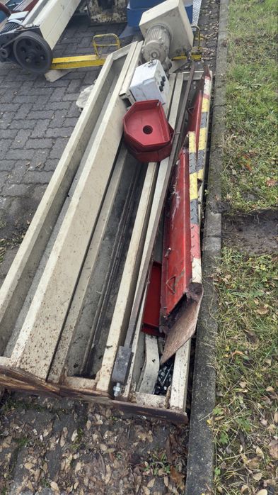 Podnosnik cztero kolumnowy 2500kg