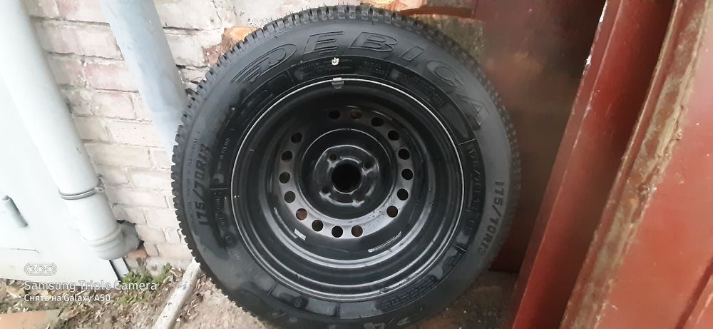 Продам колесо в зборе DEBICA