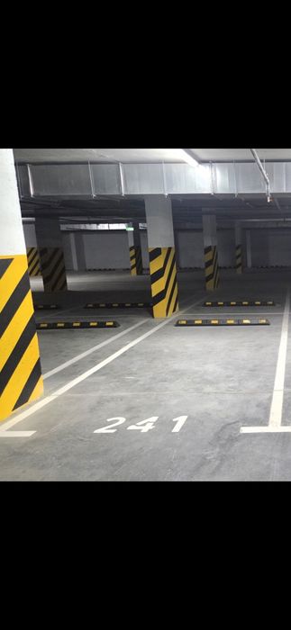 Паркомісце в підземному паркінгу ЖК OKLAND