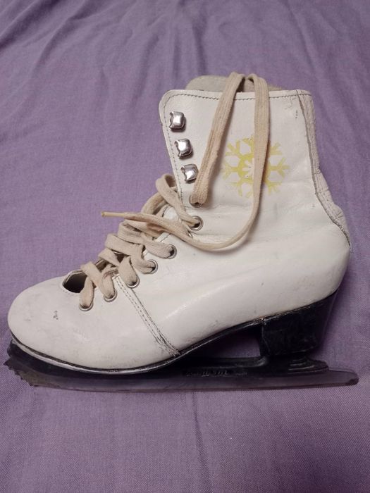 Коньки  женские