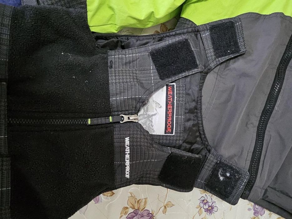 Дуже теплий зимовий костюм для хлопчика 4–5 років