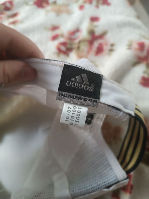 Czapeczka z daszkiem Adidas limitowana edycja