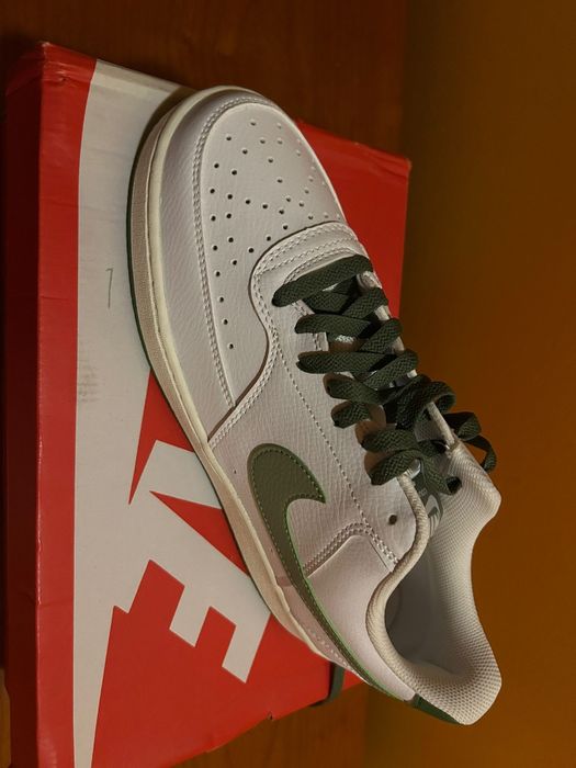 Ténis Nike Court Vision Low verdes