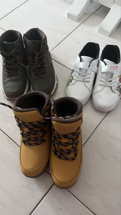 Sapato menino semi novo