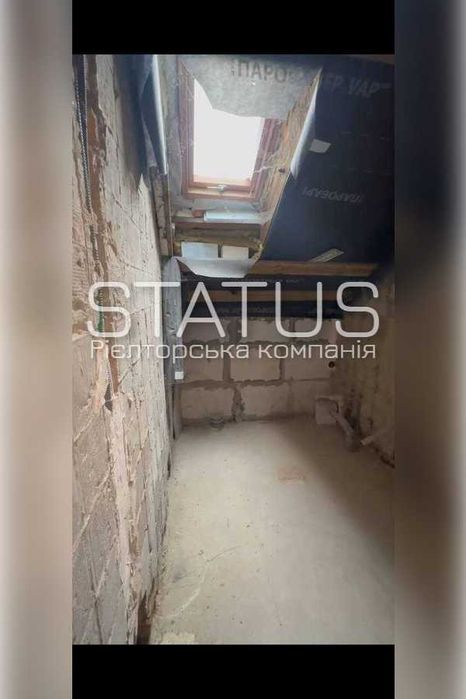 код 15869 Будинок в центрі, Ідеально для проживання або бізнесу