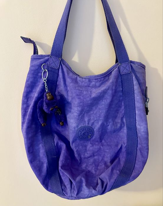 Bolsa kipling em otimo estado