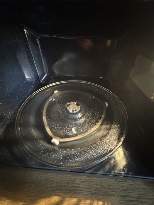 Samsung MS23T5018AK – kuchenka mikrofalowa