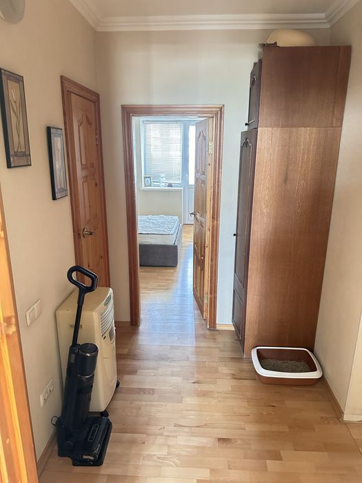 Продаж 3-кімнатної квартири, Драгоманова 25