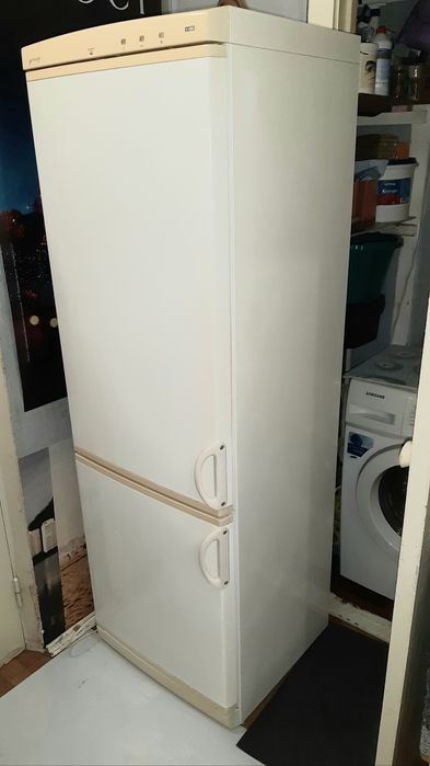 Продаётся двухкамерный холодильник бу ARDO AYC2412