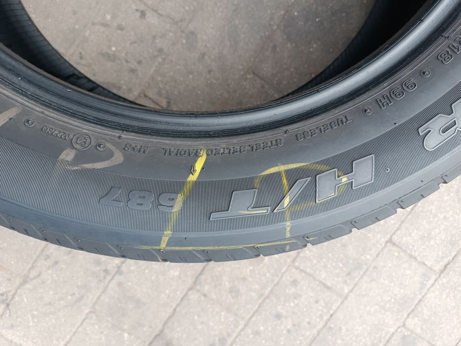 235/55R18 Bridgestone Dueler H/T 687