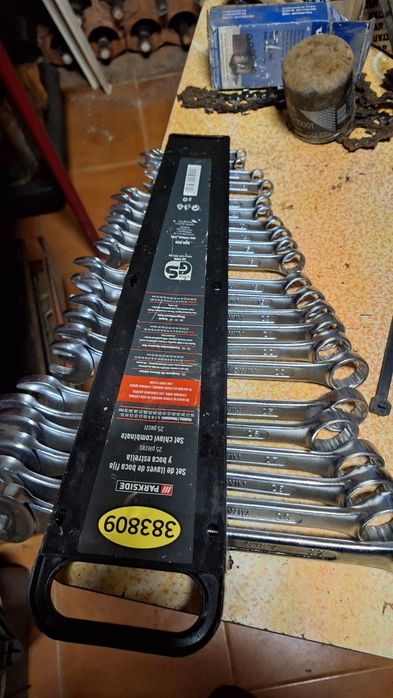 Material de mecânica variado