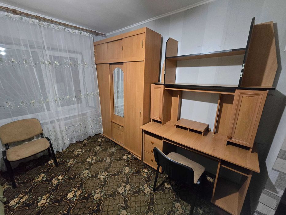 Здається кімн.в гуртожитку по вул.Антонова в р-ні Замостя,читайте опис