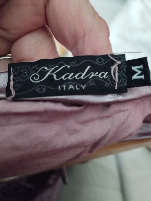 Saia comprida em tons lilás e roxo