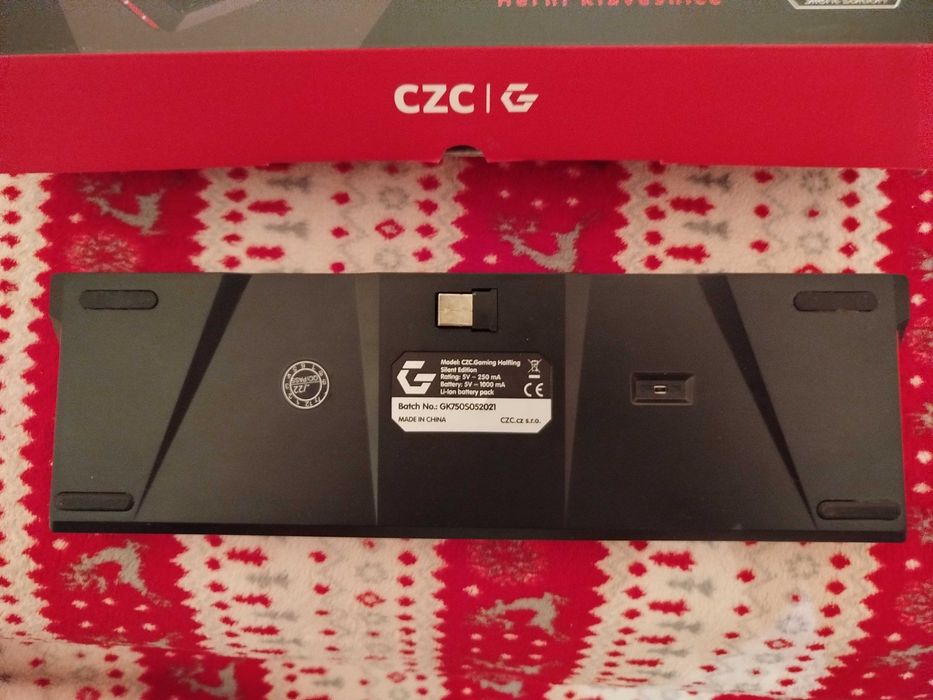 Механічна клавіатура CZC Gaming Halfling Silent Edition