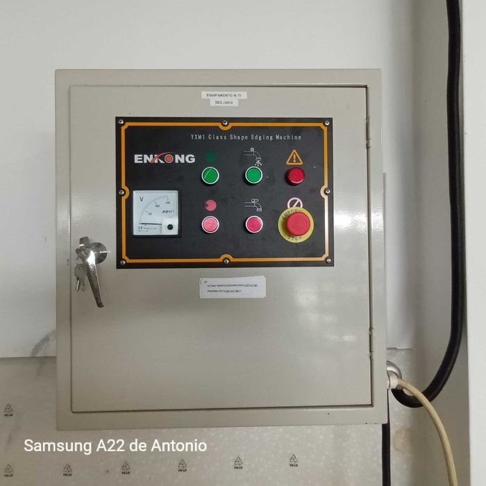 Máquina Arestas Molde - ENKONG YXM1