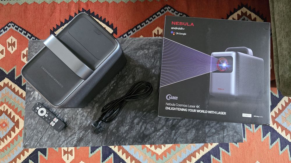 Projetor Anker Nebula Cosmos Laser 4K