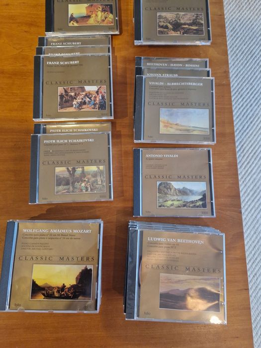 Coleção de 27 CD de autores de música clássica "Classic Masters".