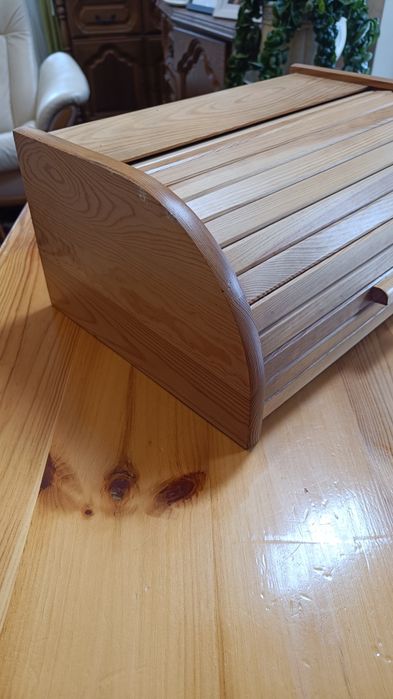 Chlebak drewniany klasyczny