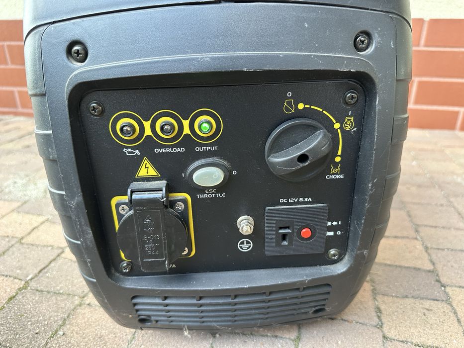 STANLEY SIG 2000 Silent – Cichy agregat  inwerterowy walizkowy 2kW / 1.6kW