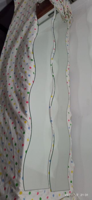 Espelhos em forma de onda novos