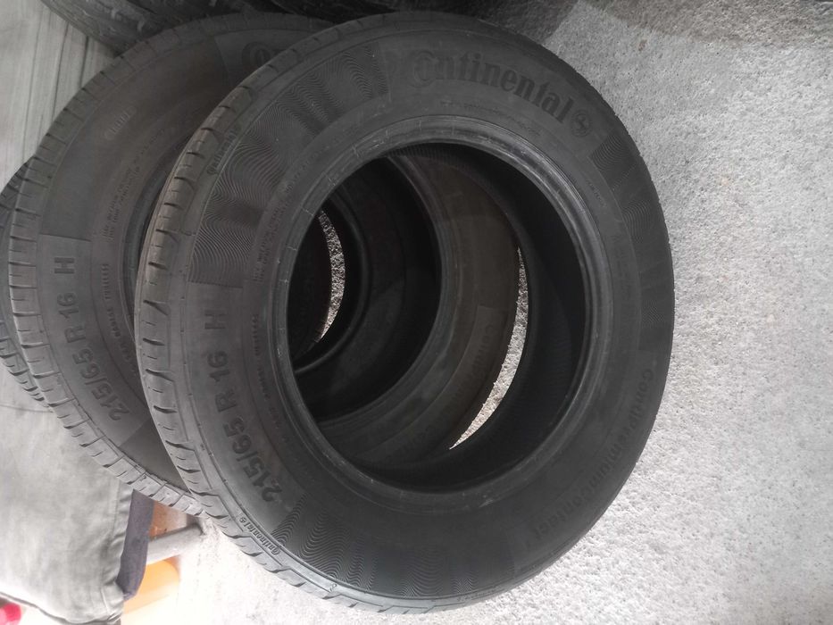 4 Pneus 215/65R16 Continental e Nokian