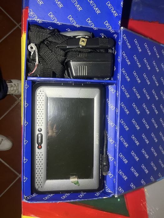 TV portátil Denver DFT-709