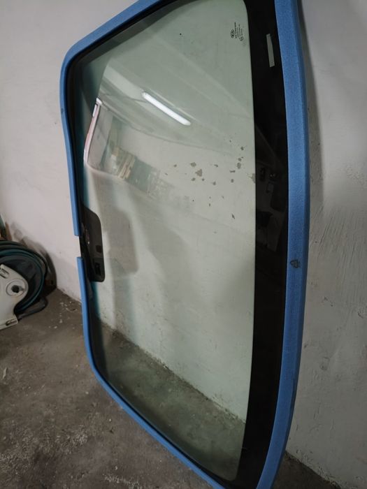 Скло для Кіа Авто