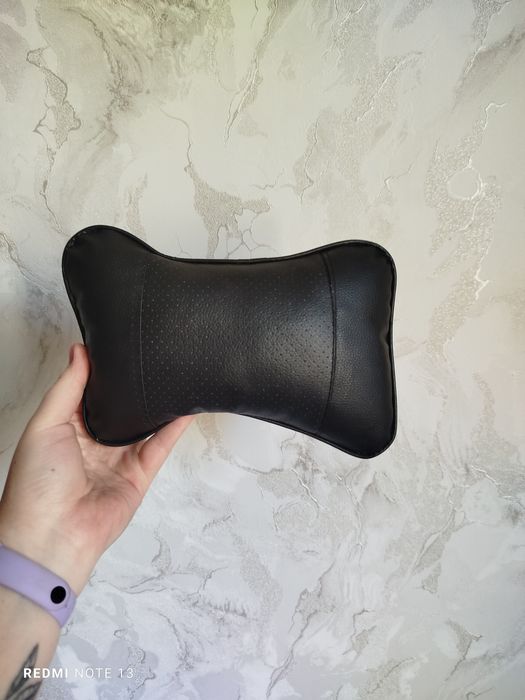 Подушка під шию в автомобіль, підголівник