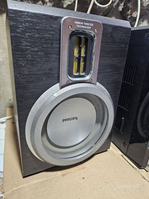 продам музичний центр filips
