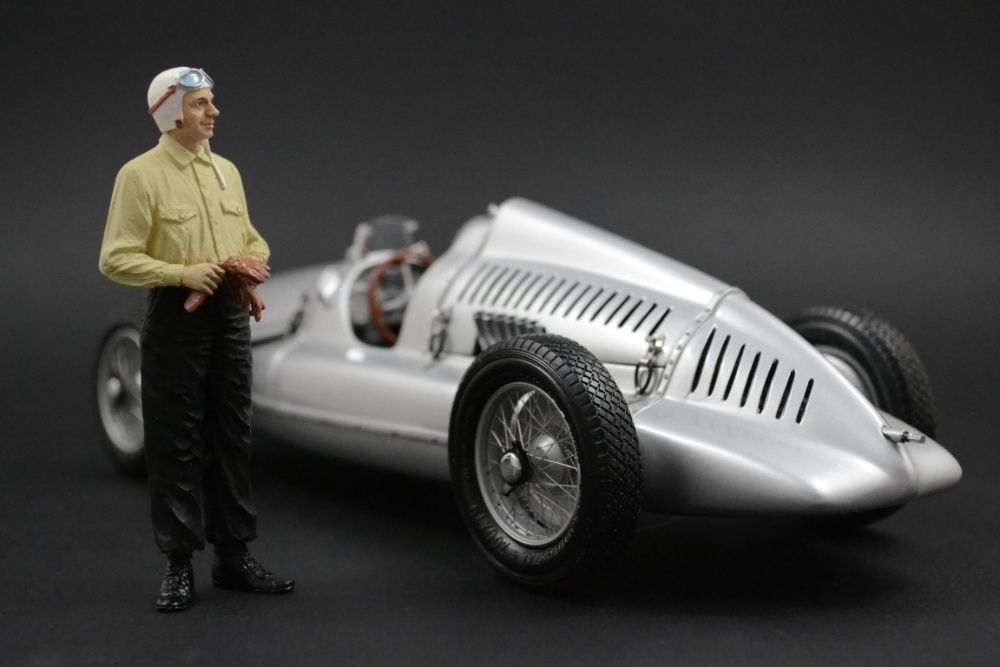 Bernd Rosemeyer Figurka 1:18 Auto Union TYP D CMC