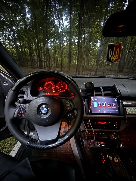 Продам BMW X5 e53 m57