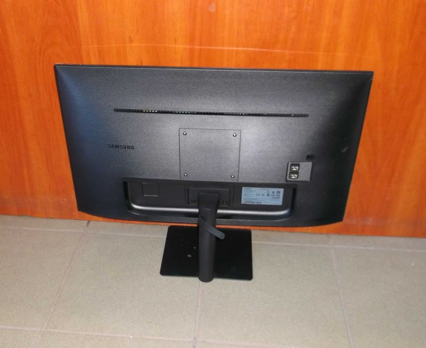 Monitor 27" Samsung S27AM502NR, Smart, Pilot, Full HD, 2xHDMI 2xUSB