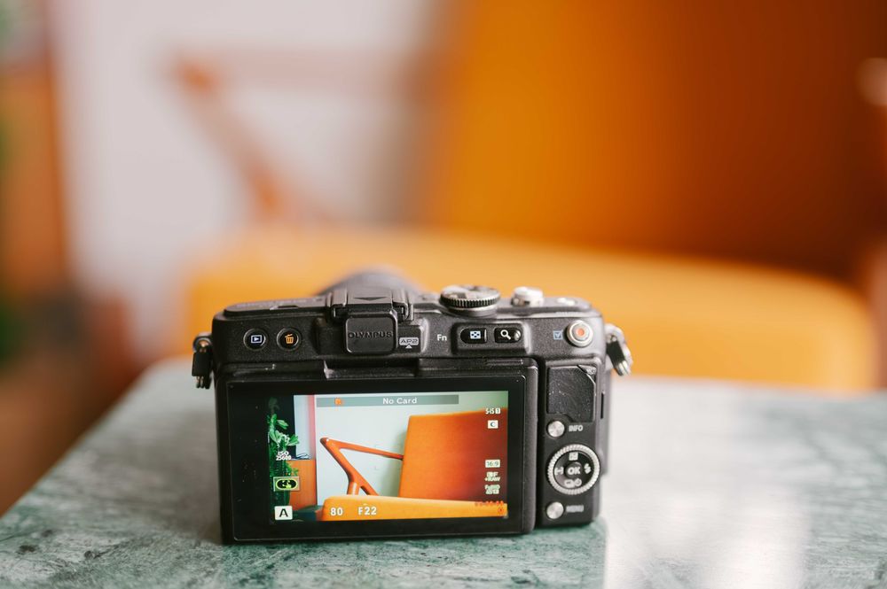 Olympus PEN E-PL5 (3000 disparos) + Olympus 14-42mm f/3.5-5.6 II R + f