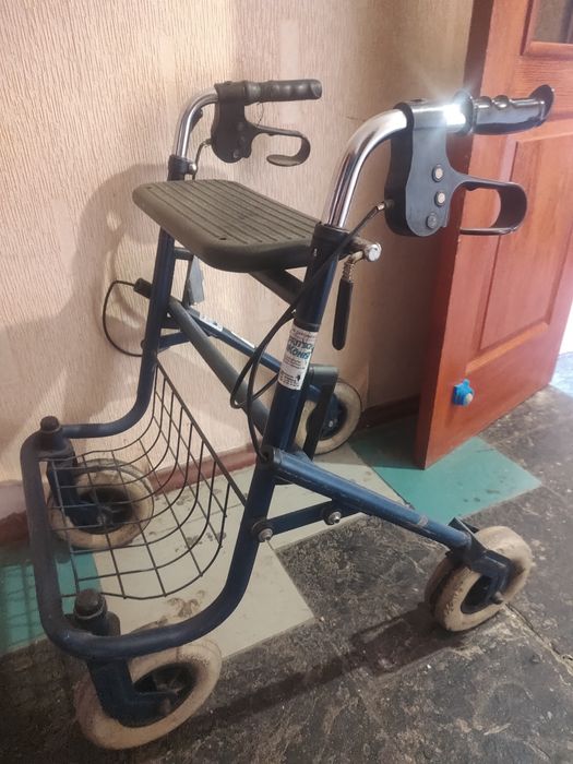 Продам ходунки-каталку