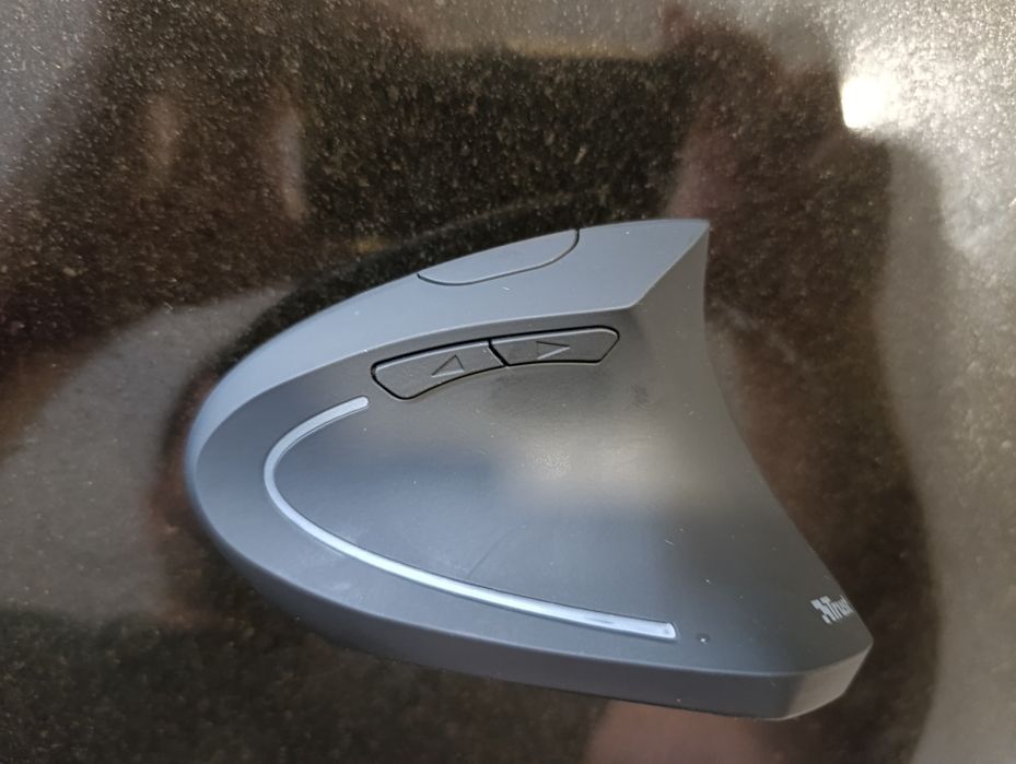 Trust Rato Vertical Wireless Ergonomic Mouse