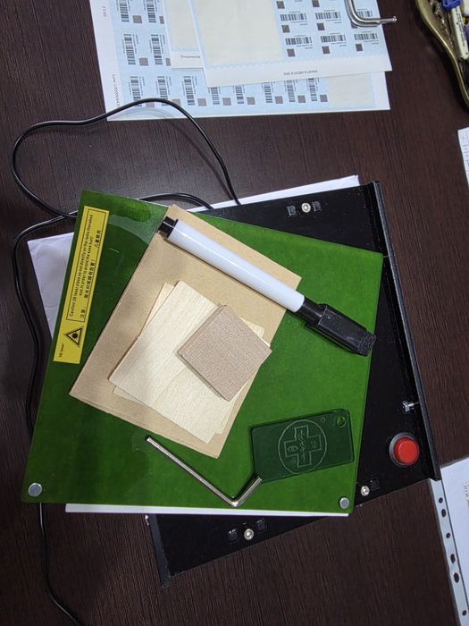 Gravador e marcador a laser