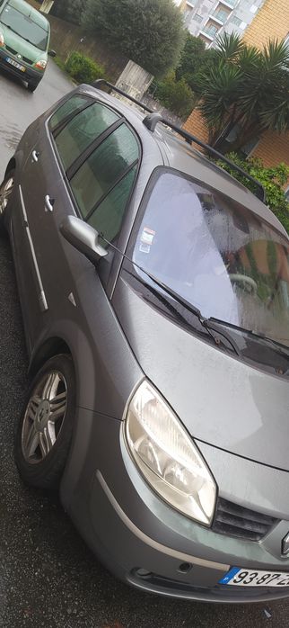 Gran cenic 7 lugares com avaria e sem a chave ainda funciona