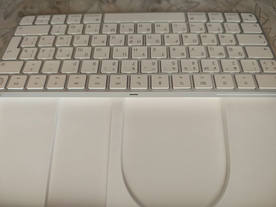 Клавиатура Apple Magic Keyboard с Touch ID Bluetooth Ru (MK293RS/A)