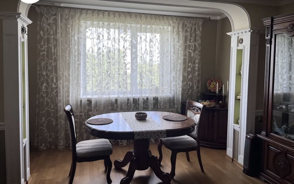 3 кімнатна квартира з ремонтом Буча  за Новусом парк Карандаші