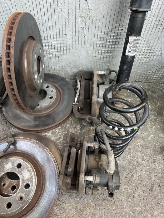 Поворотний кулак цапфа ауді audi а6 с7